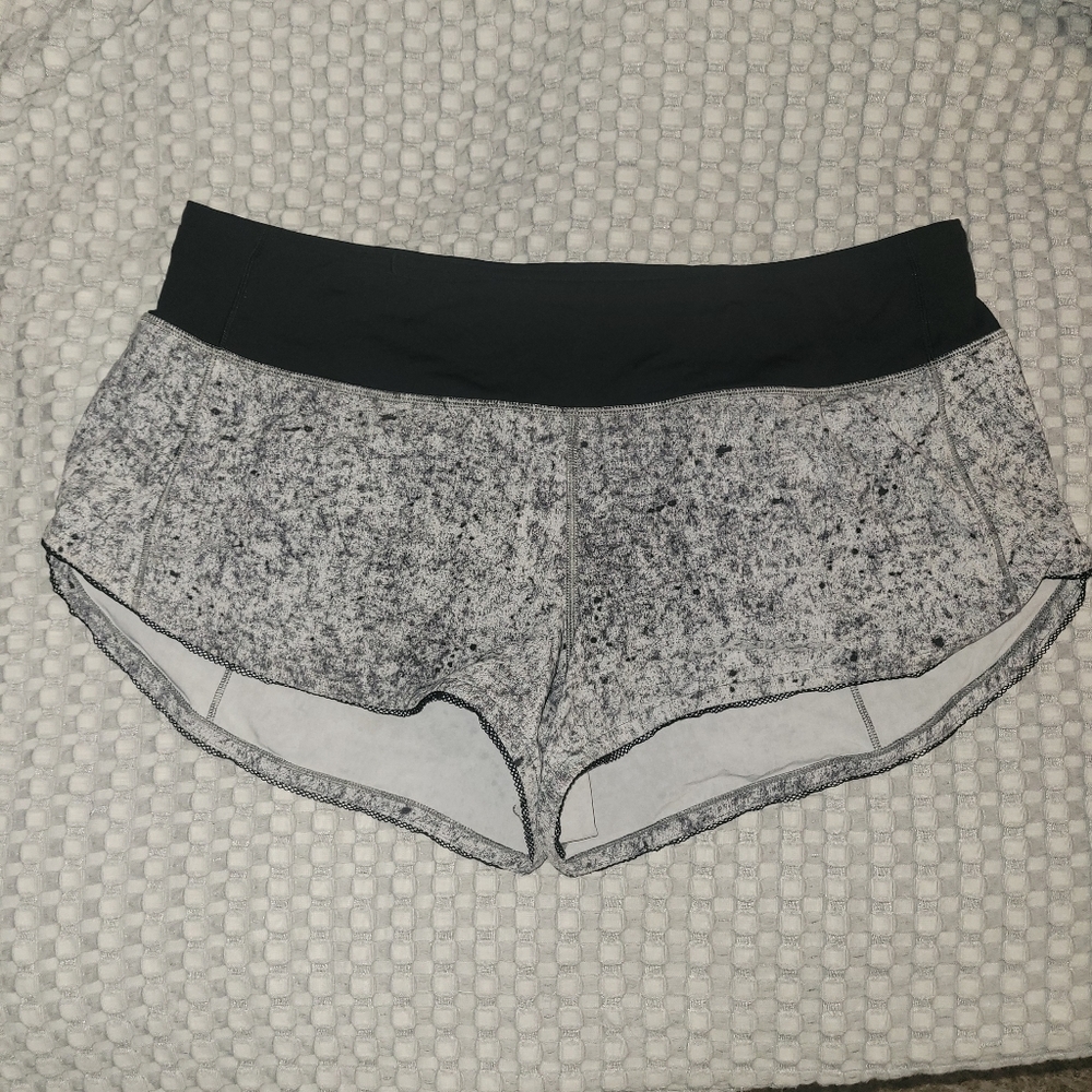Lululemon Speed Up Short Awaken 2.5"